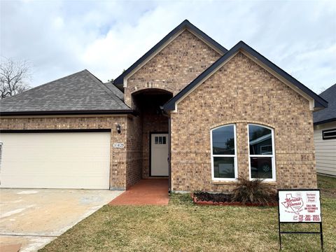 10829 Deaf Smith Street La Porte TX 77571