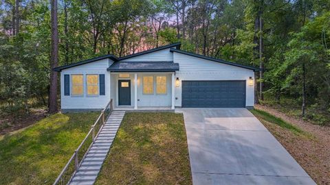 Homes For Sale - 24411 Oakland Hills Drive<br/> San Jacinto County, Huntsville, TX 77320