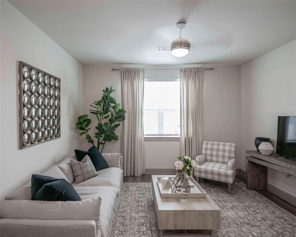 Photo of 13958 Cottingham Road #3104, Houston, TX 77048 (MLS # 80091206)