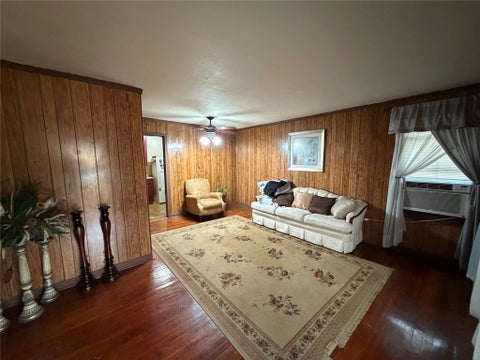 Photo of 7326 Eisenhower Road, Houston, TX 77033 (MLS # 43347365)