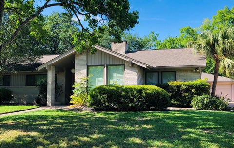 Photo of 5258 Ariel Street, Houston, TX 77096 (MLS # 59858762)