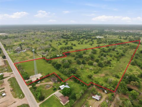 Photo of 0 Fm 524, Sweeny, TX 77480 (MLS # 81679001)
