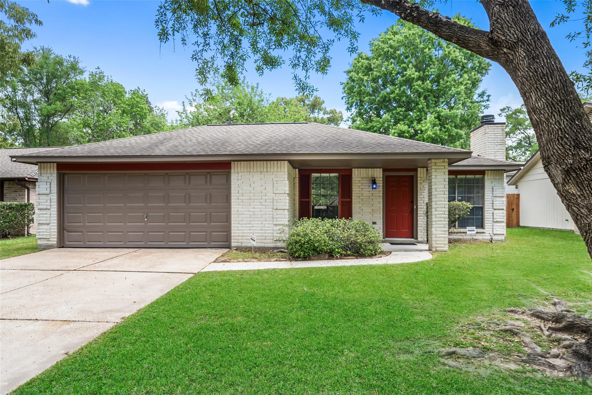 2727 Longleaf Pines Drive