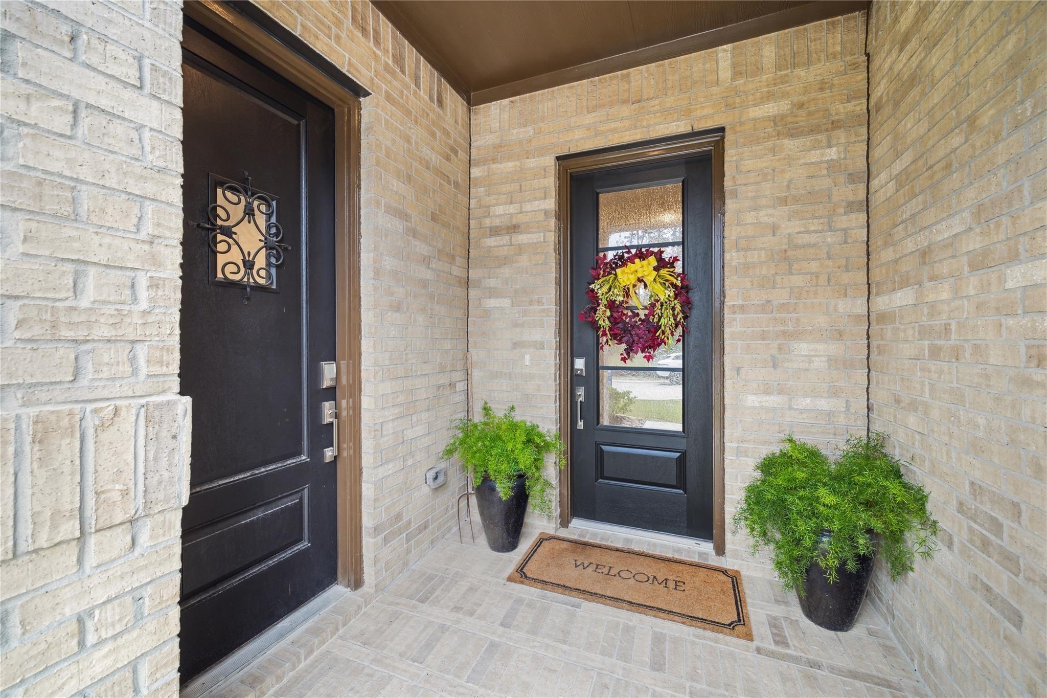 22030 Gateway Arch Drive