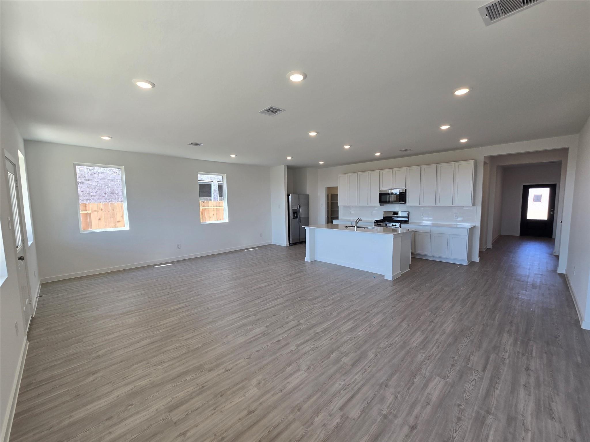 2510 Rose Gold Drive