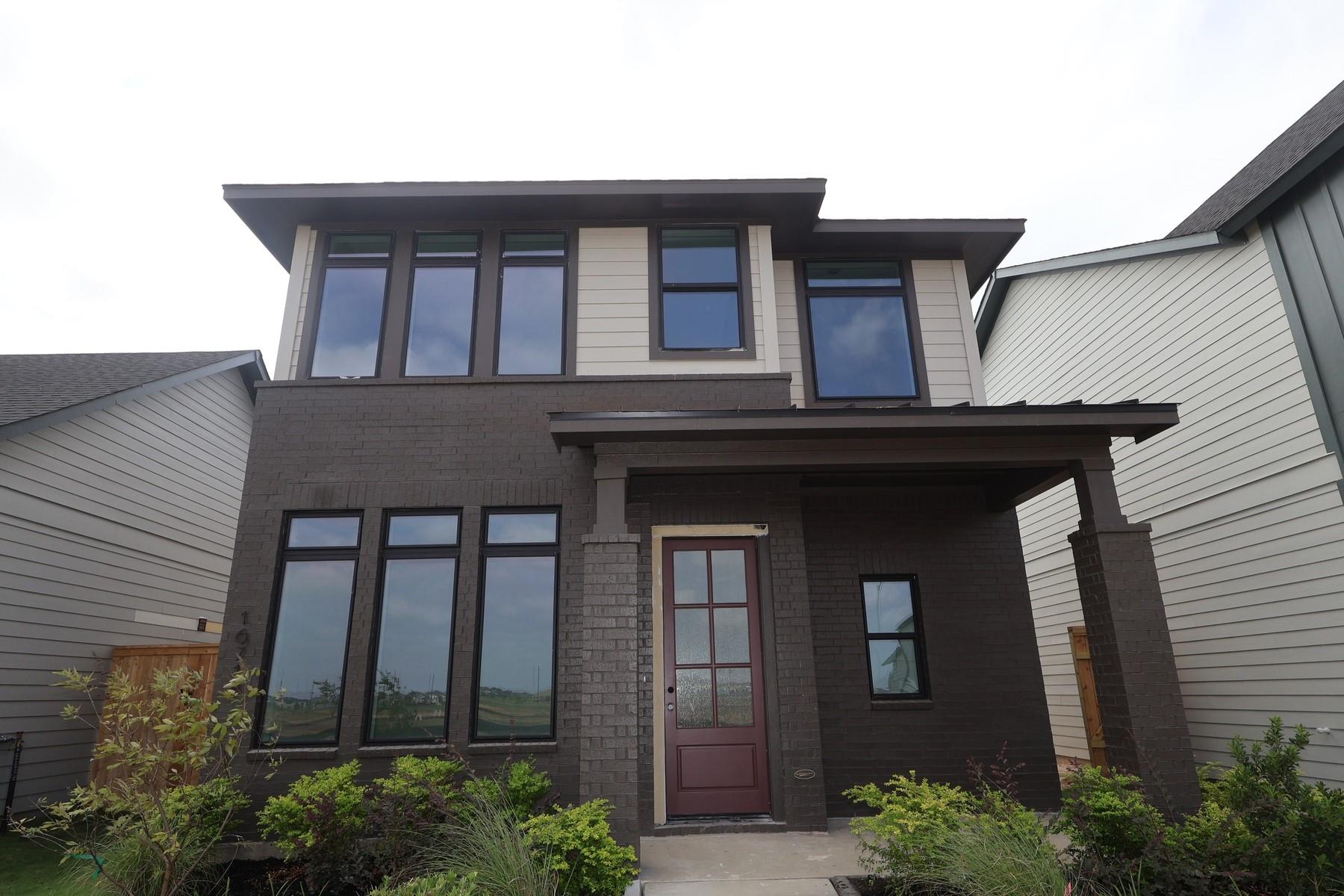 16718 Vibrant Avenue