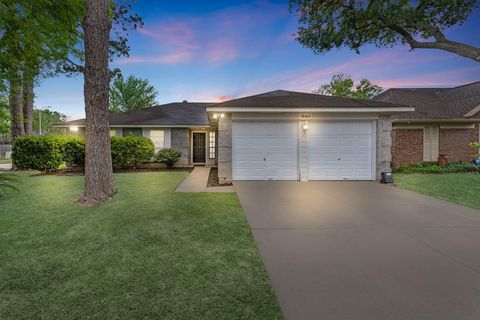 Photo of 19403 Bristlestar Drive, Katy, TX 77449 (MLS # 87214337)