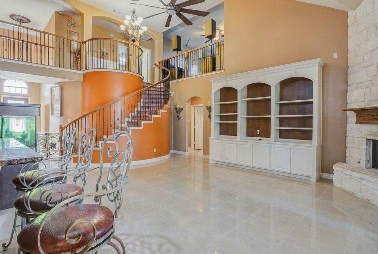 8211 Paddle Rock Lane