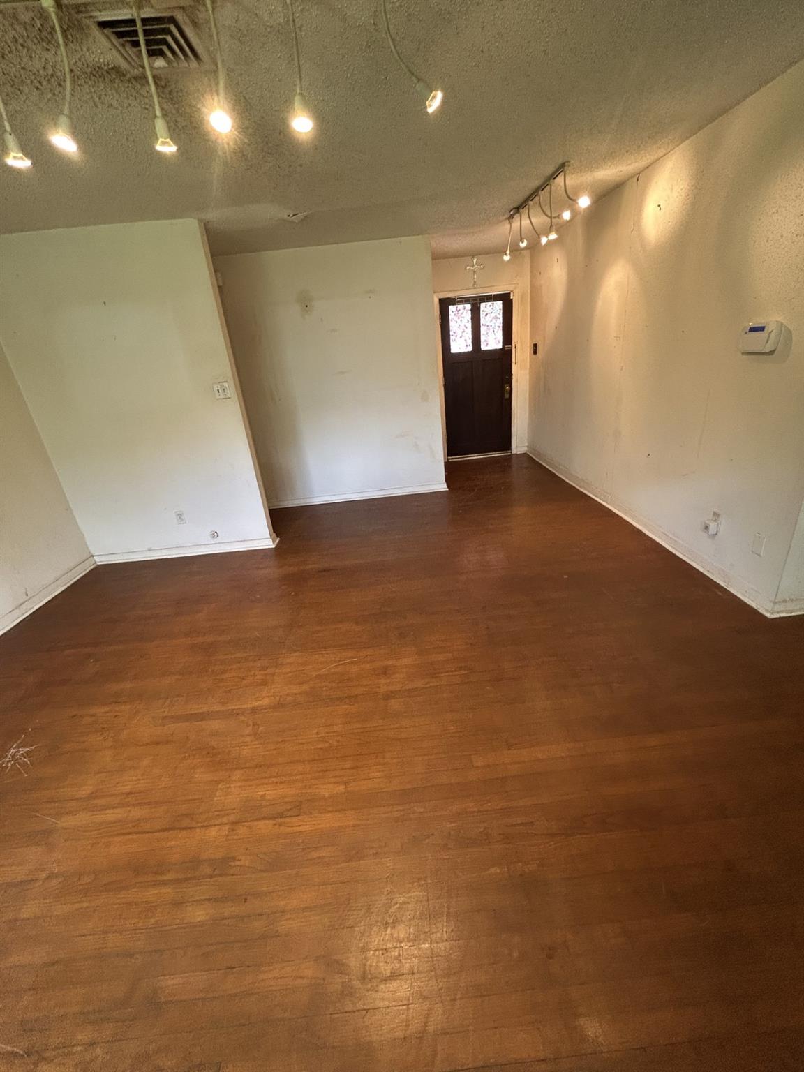 5711 Turtle Creek Road