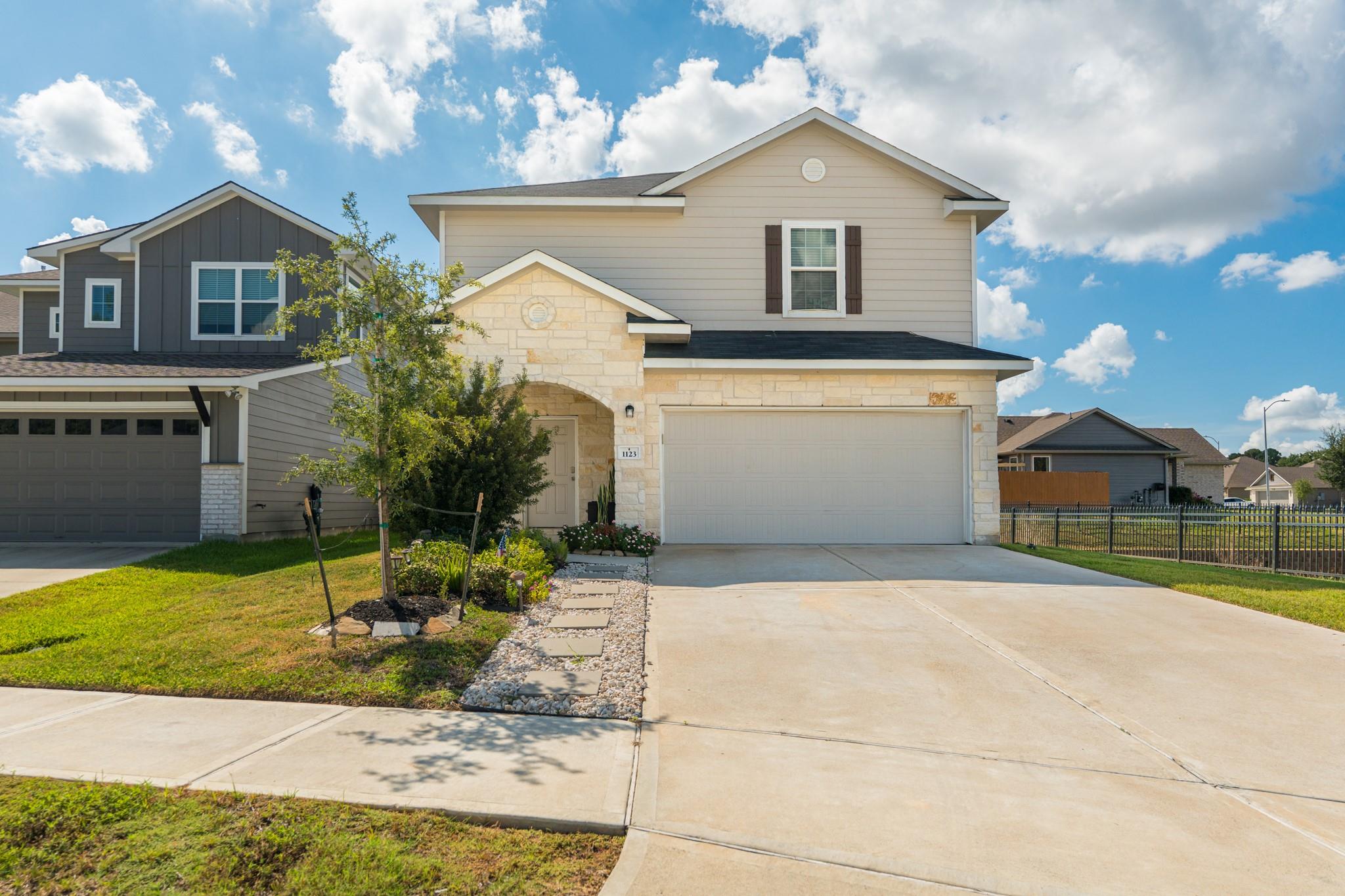 1123 Magnolia Branch Lane