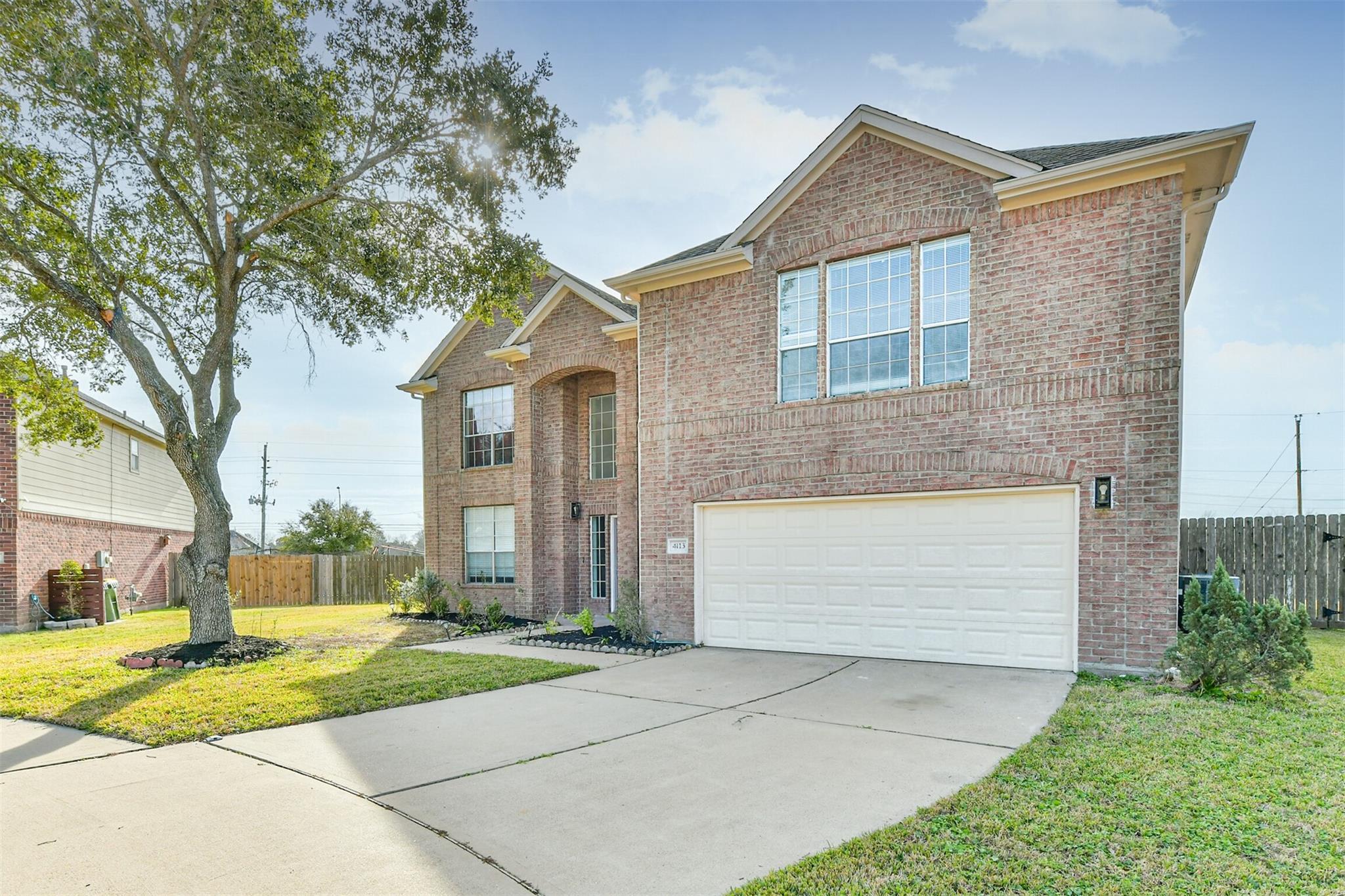 4113 Oak Point Drive