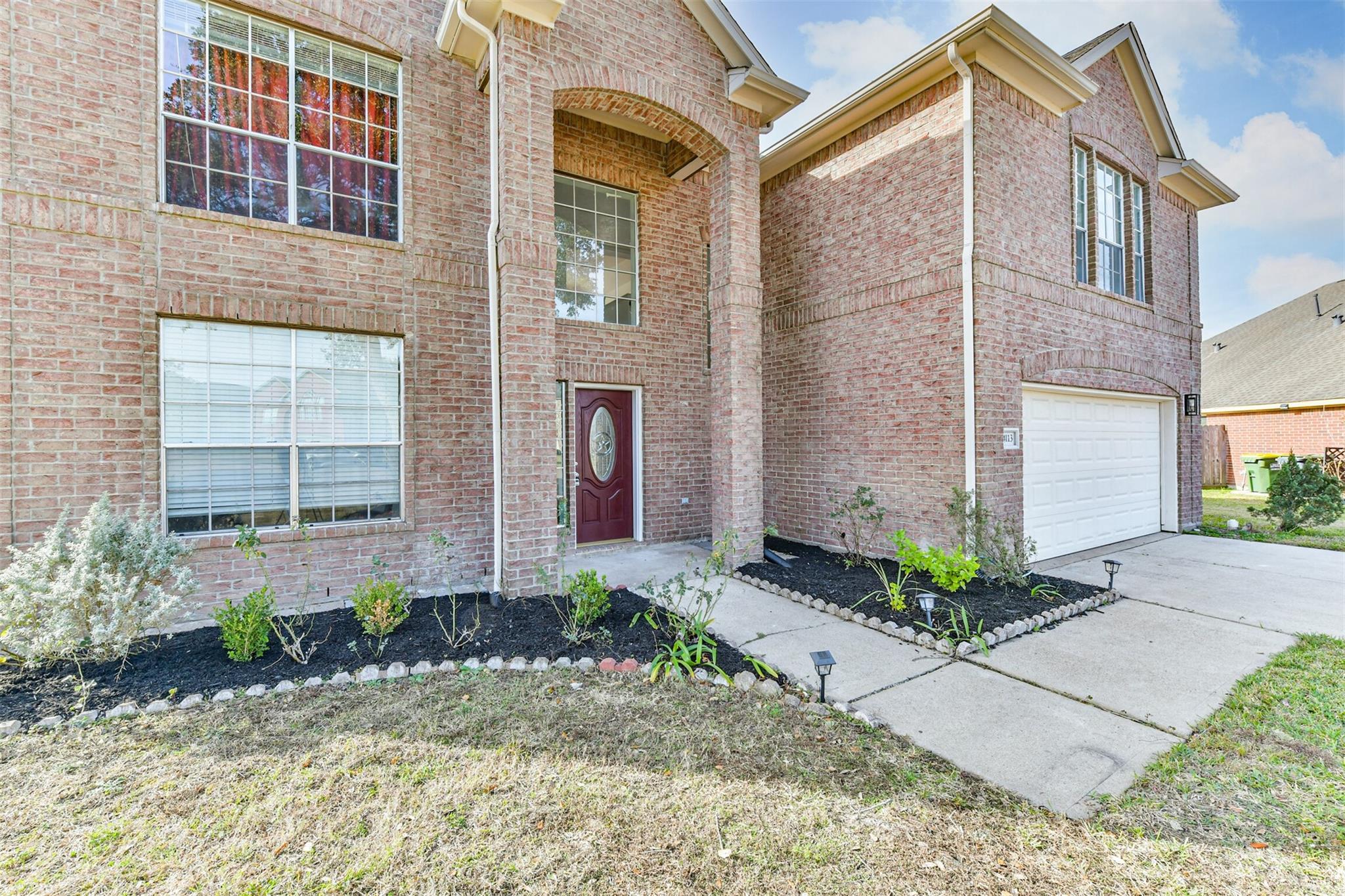 4113 Oak Point Drive