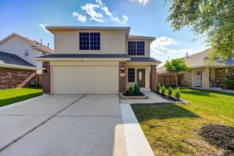 Photo of 11010 Crosby Field Lane, Houston, TX 77034 (MLS # 57342391) Photo of 11010 Crosby Field Lane, Houston, TX 77034 (MLS # 57342391)
