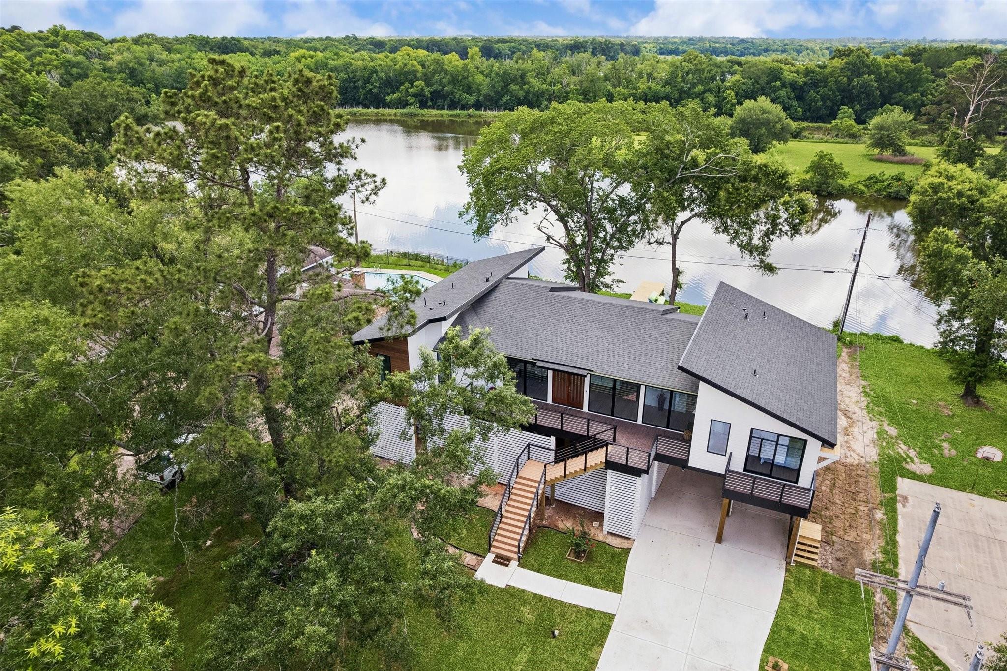 407 Brook Hollow Drive