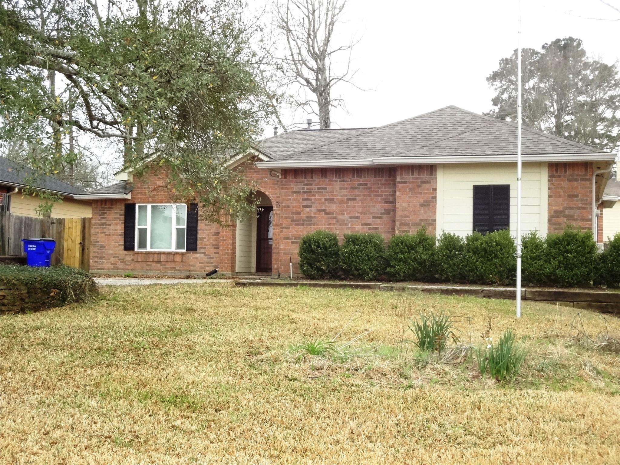 12105 La Salle Crossing