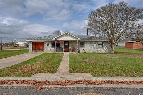 Homes For Sale - 311 Klesel Street<br/> Schulenburg, TX 78956