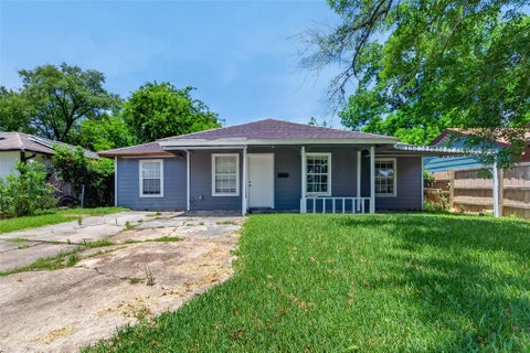 Photo of 3031 Groton Drive, Houston, TX 77051 (MLS # 7424479)
