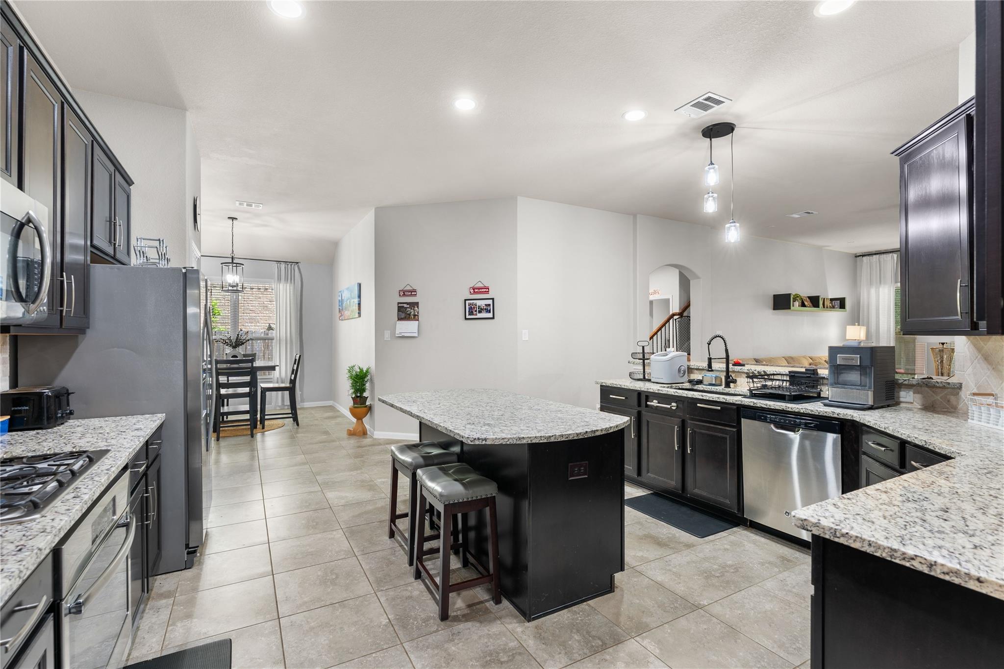 2711 Bay Laurel Lane