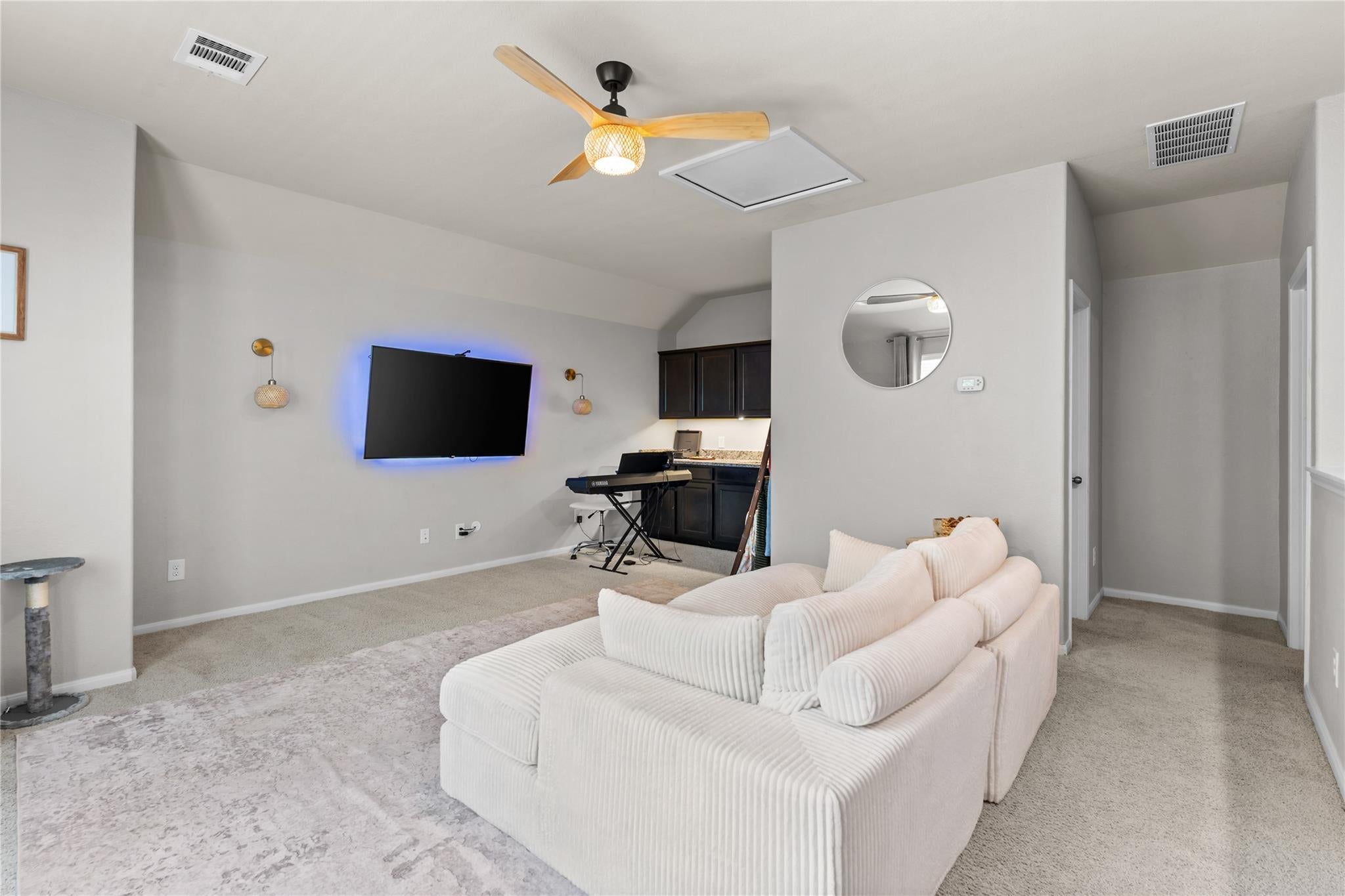 2711 Bay Laurel Lane