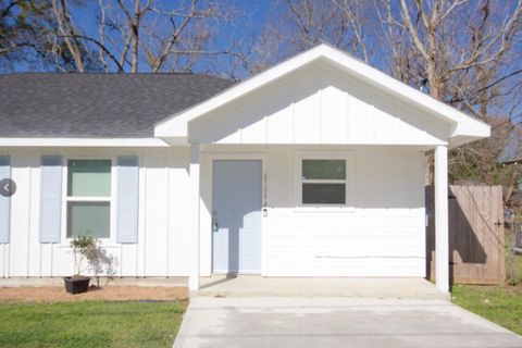 Photo of 6709 Greenhurst Street #A, Houston, TX 77091 (MLS # 69653740)