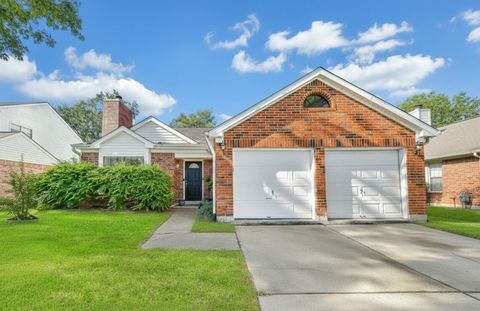 Photo of 14818 Cobre Valley Drive, Houston, TX 77062 (MLS # 404590) Photo of 14818 Cobre Valley Drive, Houston, TX 77062 (MLS # 404590)