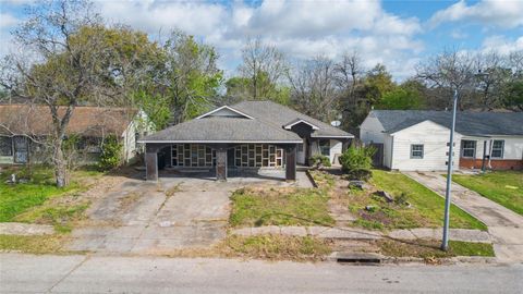 Photo of 4407 Mowery Road, Houston, TX 77047 (MLS # 27557813)