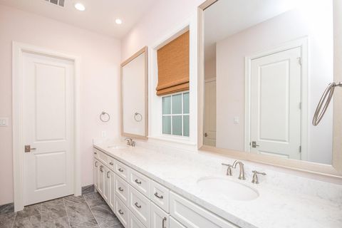 Tiny photo for 949 Dunleigh Meadows Lane, Houston, TX 77055 (MLS # 51285181)