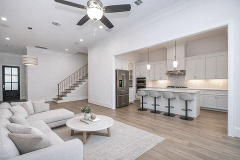 Tiny photo for 949 Dunleigh Meadows Lane, Houston, TX 77055 (MLS # 51285181)