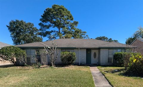 Photo of 17602 Crestline Road, Humble, TX 77396 (MLS # 75634200)