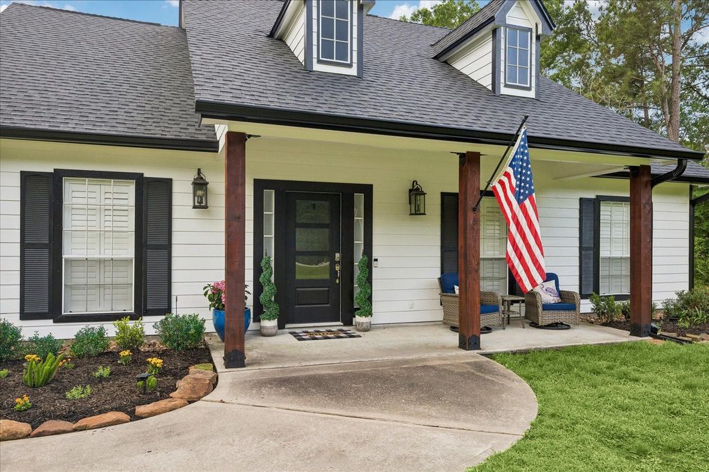 Photo of 11770 Creek View Lane, Conroe, TX 77385 (MLS # 41594886)