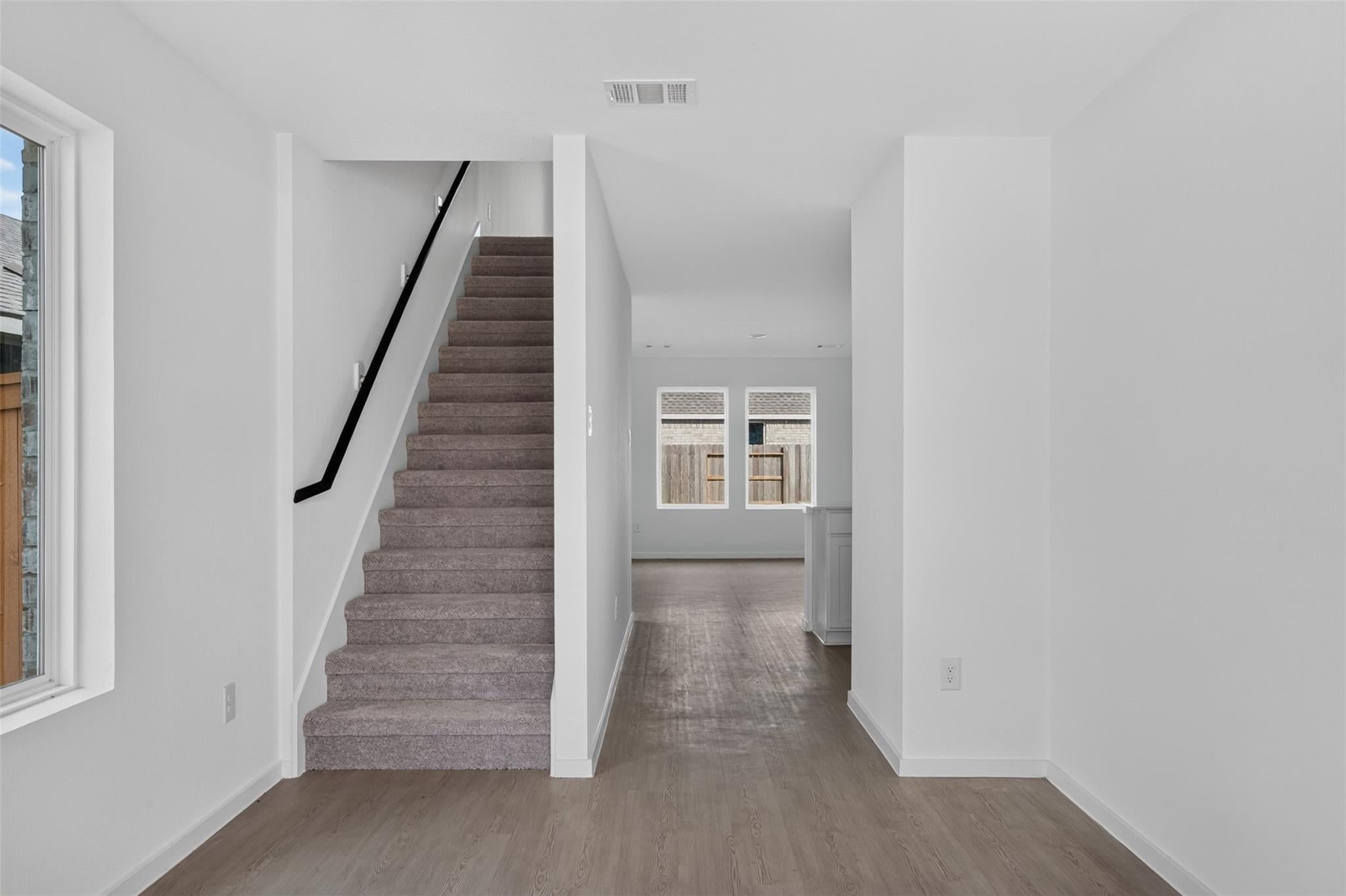 10406 Rocky Trail