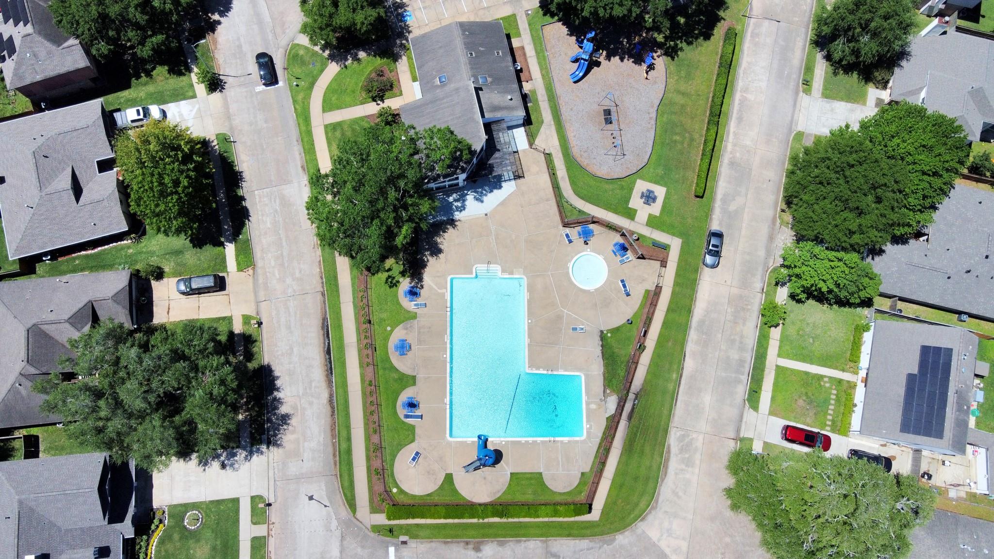 2406 Duchess Way
