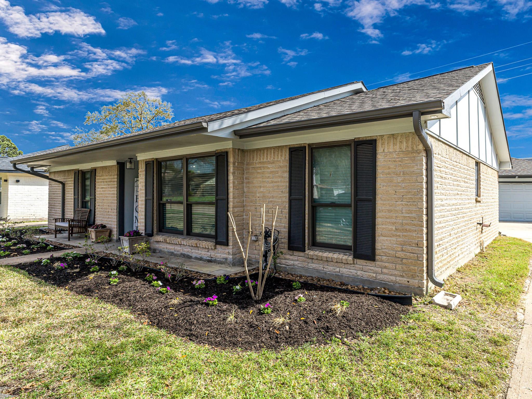 435 Gentilly Drive