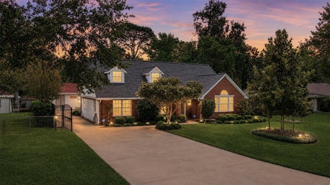 Photo of 3622 Morningview Drive, Houston, TX 77080 (MLS # 80638866)