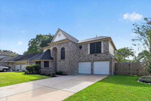 Photo of 4614 Sunshine Drive, Sugar Land, TX 77479 (MLS # 47578085)