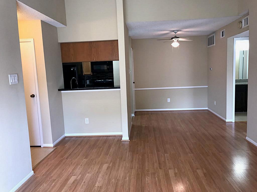 Photo of 2120 El Paseo Street #1810, Houston, TX 77054 (MLS # 29206684)