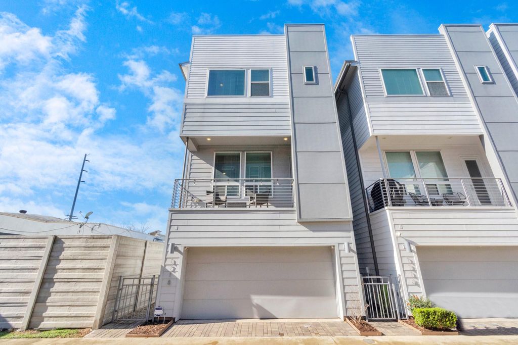Photo of 1718 Eado Point Lane, Houston, TX 77003 (MLS # 85030043)