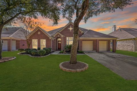 3118 Red Maple Drive Friendswood TX 77546