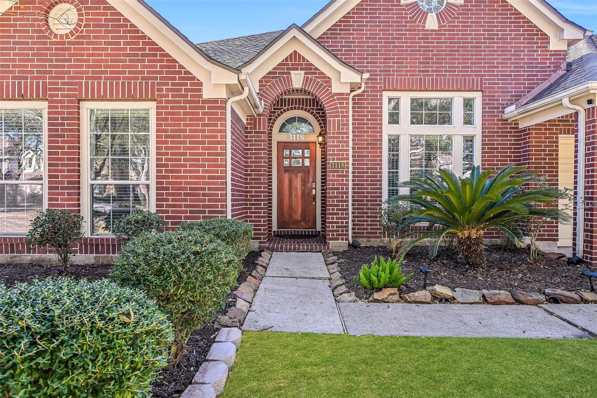 3118 Red Maple Drive