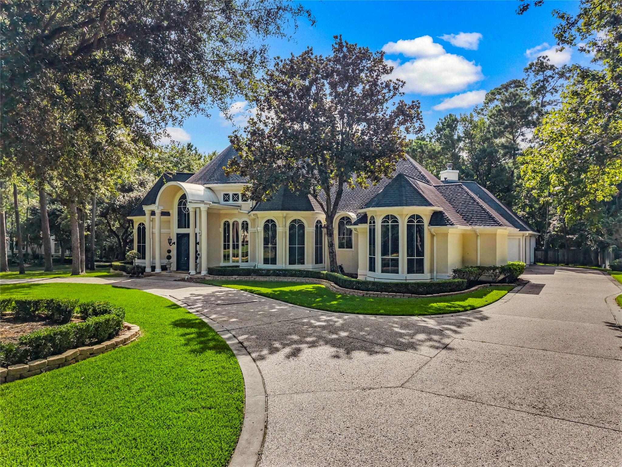 3 N Benton Woods Circle