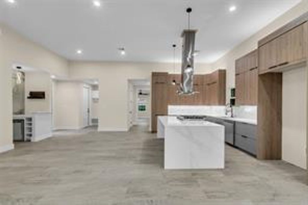 Photo of 9630 Vilven Lane, Houston, TX 77080 (MLS # 87043209)