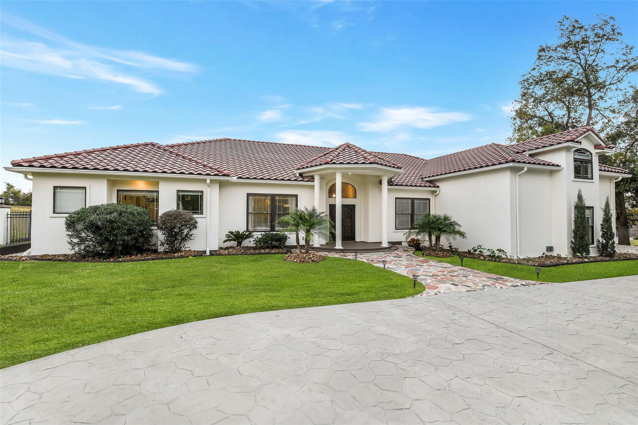 66 Lake Estates Drive