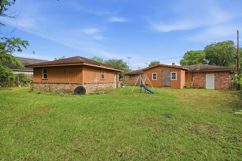 Photo of 2533 Wall Street, Houston, TX 77088 (MLS # 79320593)