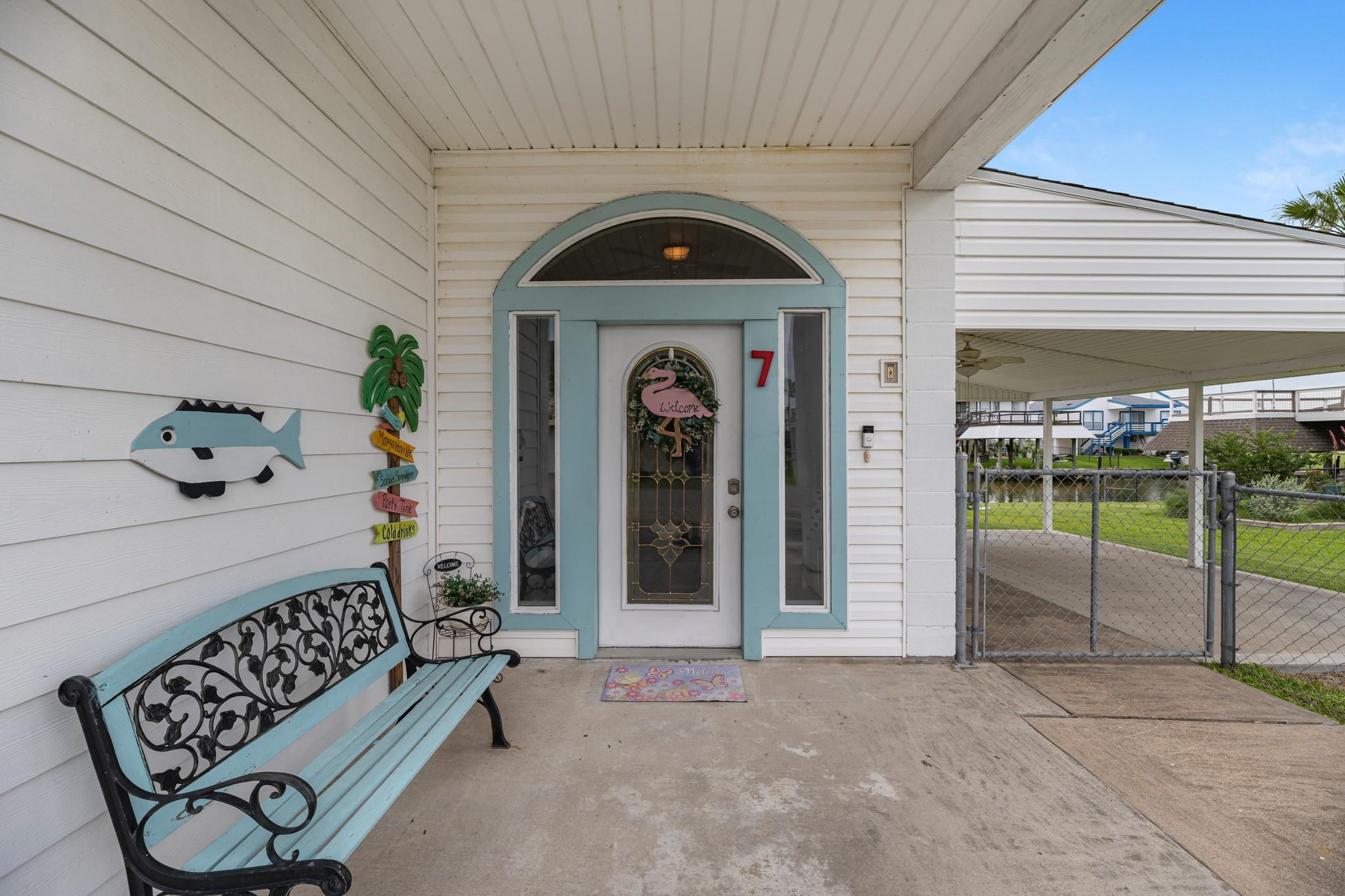 7 N Flamingo Street