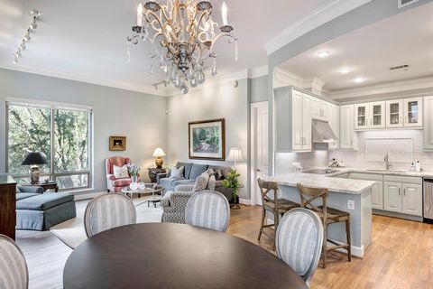 Photo of 2211 Briarglen Drive #305, Houston, TX 77027 (MLS # 34388968)