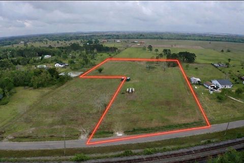 Vacant Land For Sale - 9715 County Road 171<br/> Liverpool, TX 77577