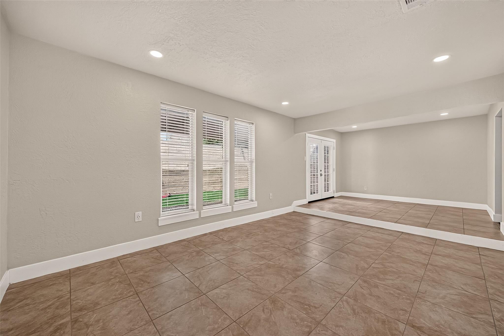 4012 Chile Drive