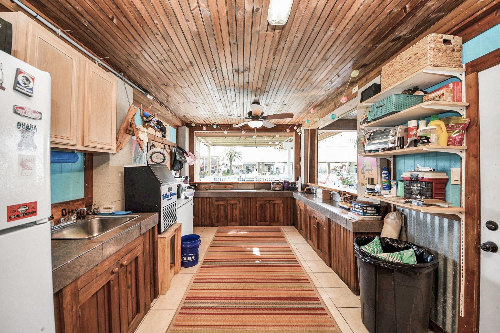 731 Marlin Street