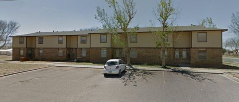 Photo of 100 NE Fourth St St, Seminole, TX 79360 (MLS # 89583930)