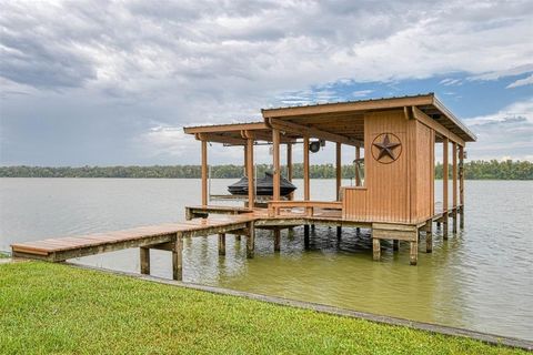 Vacant Land For Sale - 96 Lake View Drive<br/> Huntsville, TX 77320